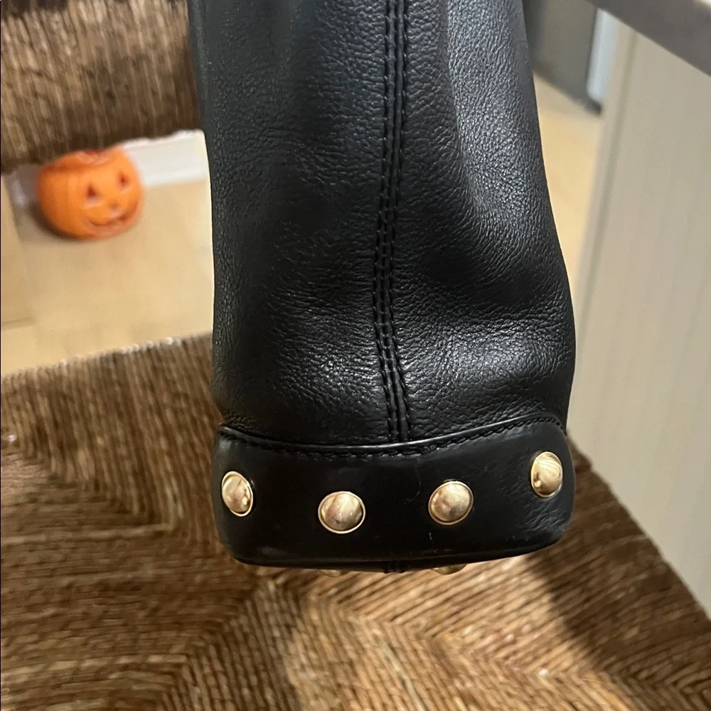 MICHAEL KORS BEAUTIFUL Black Pebbled Leather StudsTote Bag GREAT CONDITION - Picture 7 of 16